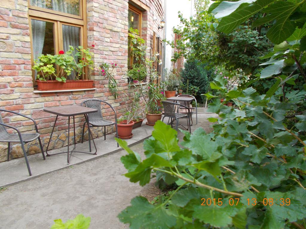 Hungaria Guesthouse Budapest Exterior photo